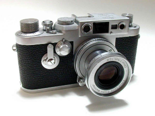 Illustration for article titled Make Your iPhone Into a Leica (Kind Of)